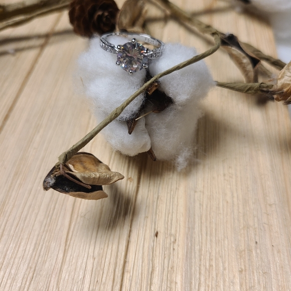 OMG!!! 💥💥NEW💥💥3.75 CT Trillant Round Cut CZ with 925 Sterling Silver band - Picture 3 of 12